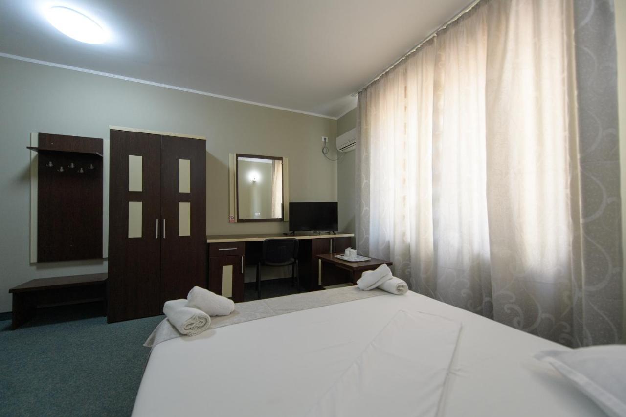 Hotel Cora Constanta Ngoại thất bức ảnh